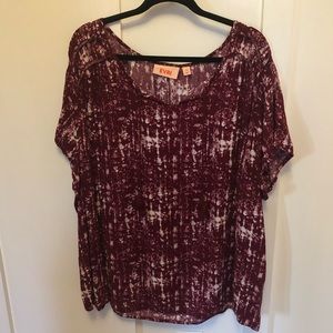 Woman’s Evri nwot shirt